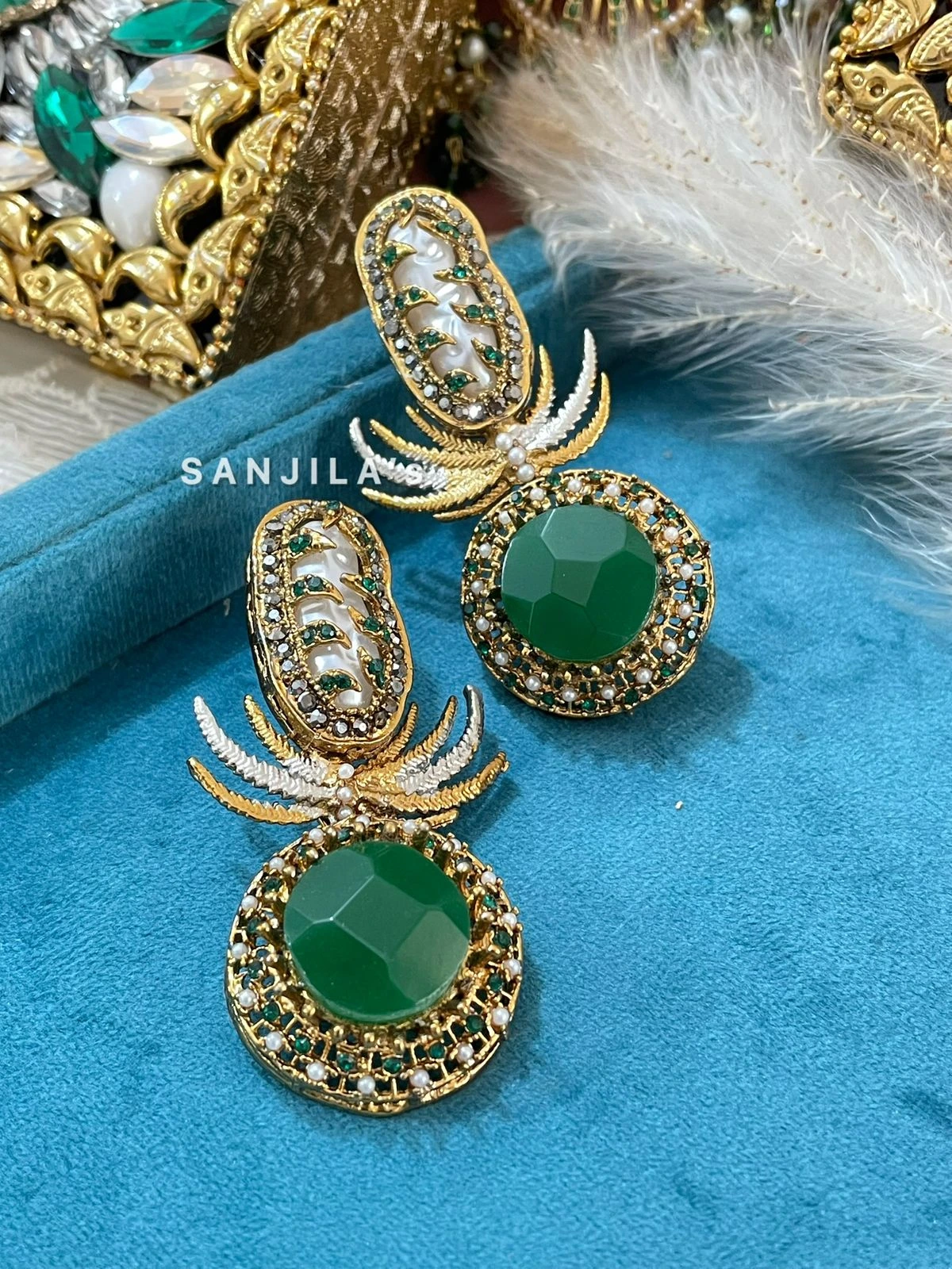 Anatolian Emerald Drops - 704